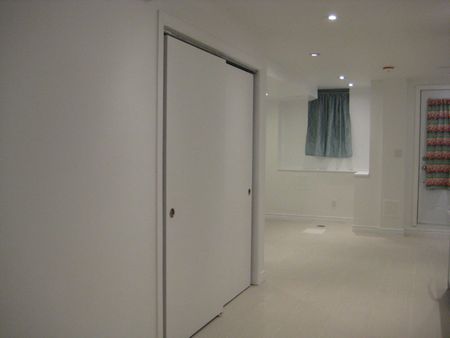 For Lease - 765 Gerrard Street Unit# Lower, Toronto, Ontario - Photo 4