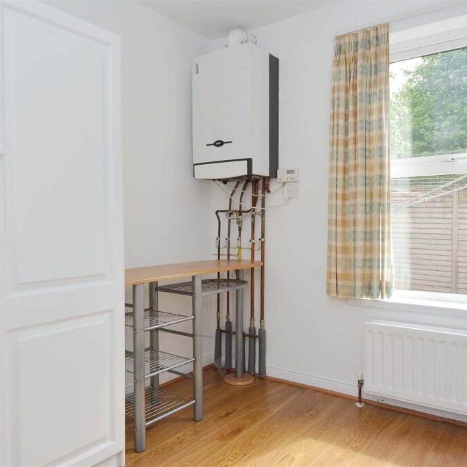 Apt 3, 44 Cyprus Avenue, Ballyhackamore, Belfast, BT5 5NT - Photo 1