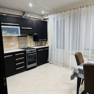 De inchiriat garsoniera in zona Saguna - Fotografie 2