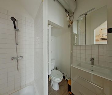 Location Appartement 1 pièce 12m² POITIERS 86000 - Photo 2