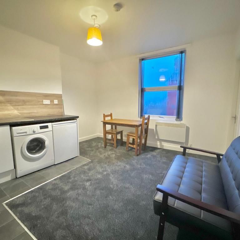 1 bedroom flat to rent - Photo 1