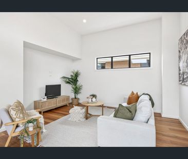 THE ULTIMATE FAMILY HOME IN THE QUAY 2 ESTATE - Photo 2