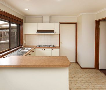 9 Oakbank Avenue, Mill Park, Vic 3082 - Photo 1