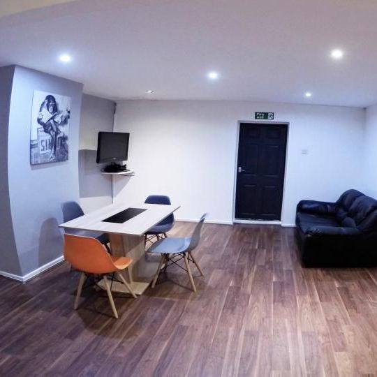 39 Monks Road, Lincoln, Lincolnsire, LN2 5HN, United Kingdom - Photo 1