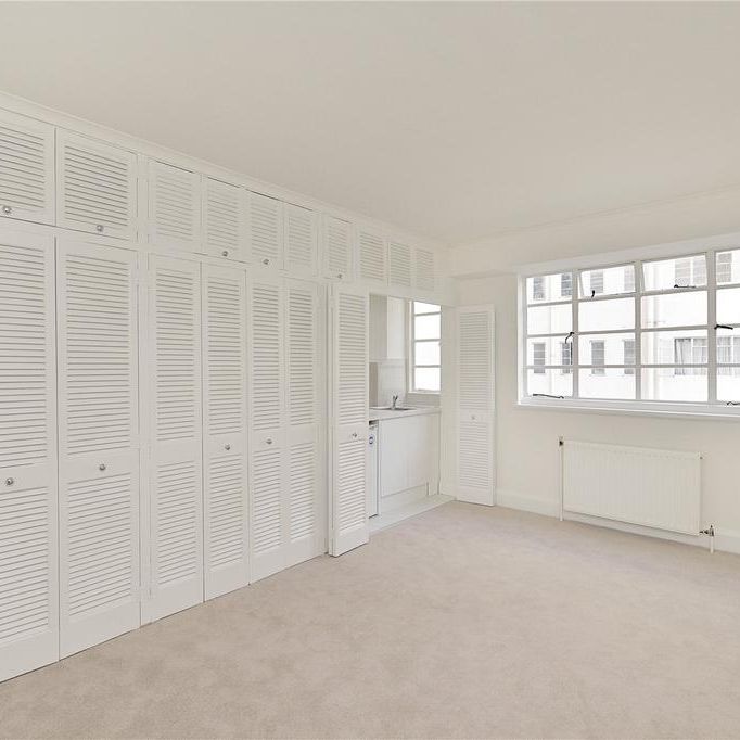 Studio to rent - Photo 1