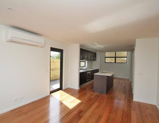 Contemporary Bayside Townhome - Photo 1