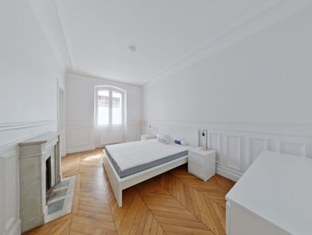 Location Appartement 3 pièces Meublé 77m² PARIS 16ème - Photo 3