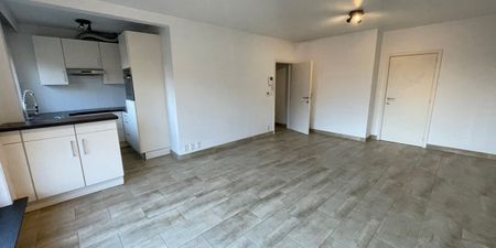 Appartement te huur in Wevelgem voor € 675 met 2 slaapkamers - Photo 2