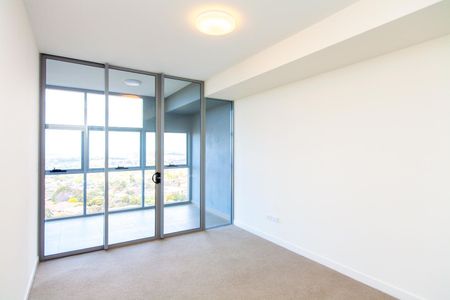 Modern Apartment with Stunning Views in the Heart of Hurstville - Photo 4