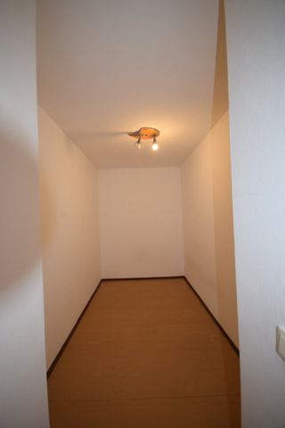 "BERGHEIM - Große helle 2,5 Zimmer Wohnung mit Loggia nähe Lokalbahnhaltestelle" - Foto 4