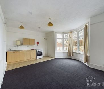 1 bed to rent in Maidstone Road, Chatham, ME4 - Photo 3