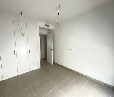 Piso En alquiler Calle Islas Bermudas, Cancelada - Photo 2