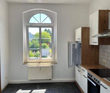 Helle 3-Raum-Wohnung mit großer Einbauküche in Chemnitz zu vermieten! - Photo 1