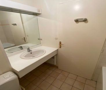Location Appartement 1 pièce 26m² LILLE 59000 - Photo 6
