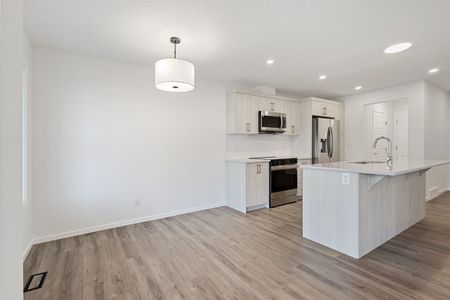 421 Yorkville Avenue Southwest, Calgary - Photo 2