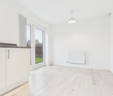 4 bedroom detached house to rent - Photo 1