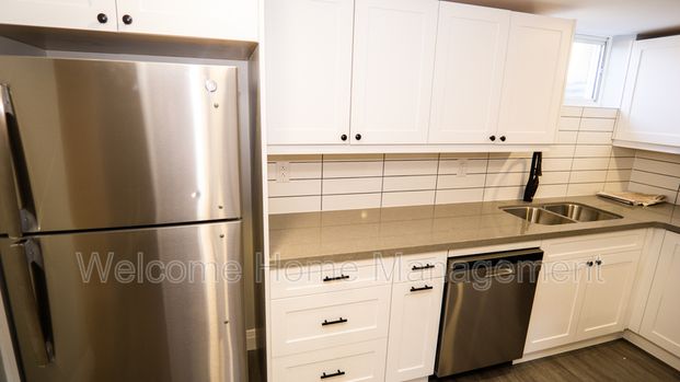 $1,895 / 3 br / 1.5 ba / 1400 sqft - Photo 1