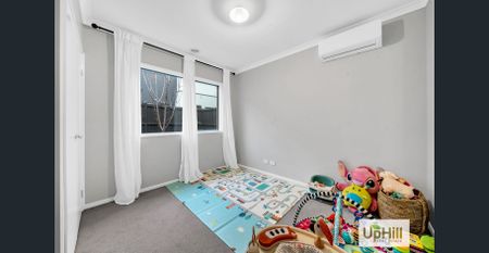 Modern Family Home Available in Highgrove Estate – 14 Mountjoy Circuit, Clyde North VIC 3978 - Photo 3