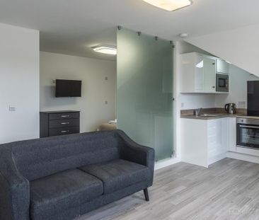 Studio to rent - Photo 4