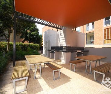 Ellington Furnished - Photo 4