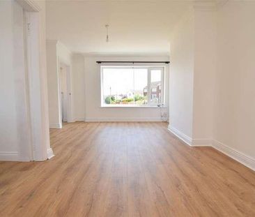 Hall Cliffe Grove, Horbury, WF4 - Photo 2