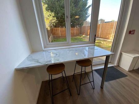 The Goslar, Wellingborough, NN8 - Photo 4