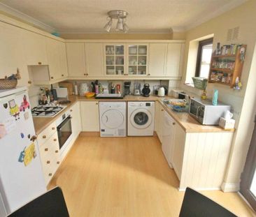 3 bedroom terraced house to rent - Photo 6