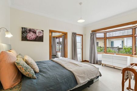 Fully furnished, warm 2 bedroom home - Photo 3