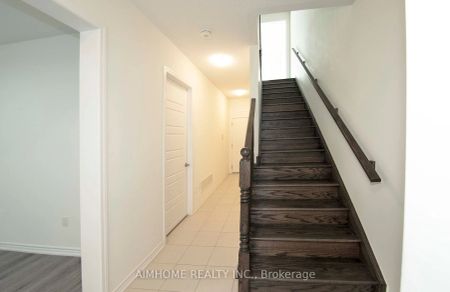 Property For Lease | W9232410 - Photo 3