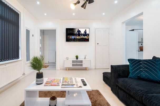 3 bedroom house to rent - Photo 1