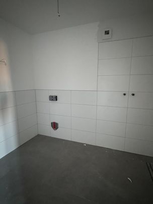 Ankommen & wohlfühlen: Moderne 3-Zimmer-Wohnung mit Balkon und EBK - Photo 1