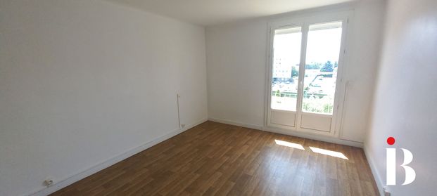 Location Appartement 5 pièces 101m² ST HERBLAIN 44800 - Photo 1