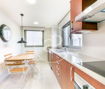 Luxury Apartment for rent in L'Hospitalet de Llobregat, Catalonia - Photo 4