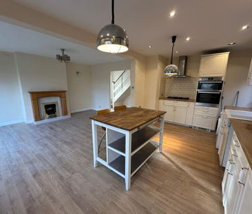 4 bedroom detached bungalow to rent - Photo 6