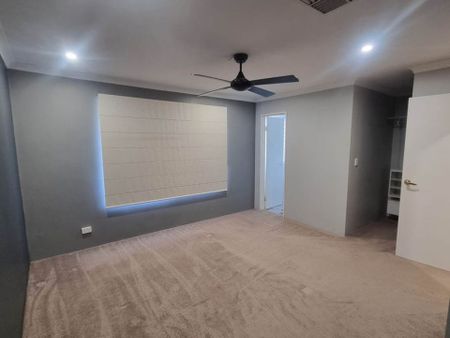 Spacious Family Home with Pool&excl; - Photo 5
