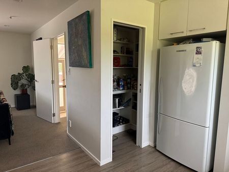 Sunny 3 bdm plus conservatory - Photo 3