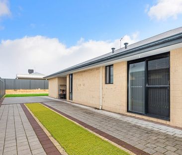 34 Parkhurst Avenue, Hilbert WA 6112 - House For Rent | Domain - Photo 5