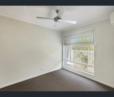 12 Tempera Place, Yarrabilba, Qld 4207 - Photo 5