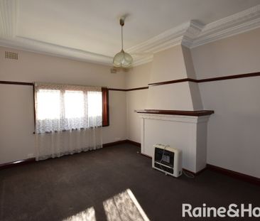 One Bedroom Unit - Centrally Located & Double Brick - Photo 5