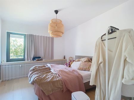 Prachtig gerenoveerd appartement met 2 slaapkamers. - Foto 5