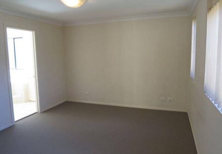 Charming & Spacious Home for Rent - Photo 5