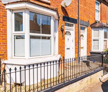 Kings Road, Dereham, NR19 - Photo 2
