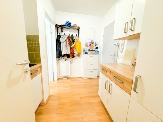 *TOP-LAGE* ATTRAKTIVE STARTERWOHNUNG NEBEN DEM KONGRESSBAD - Foto 1