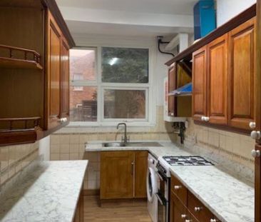 4 bedroom semi-detached house to rent - Photo 6