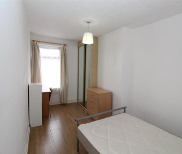 4 bedroom house to rent - Photo 3