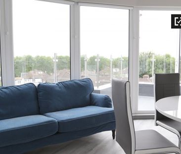 Room in 7-bedroom apartment for rent in Whitehall, Dublin. - Photo 1