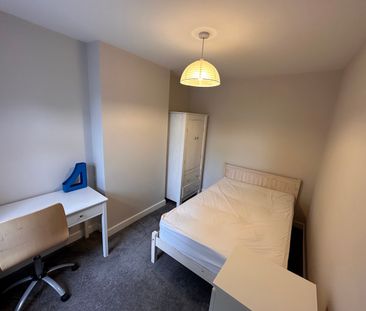 4 bedroom house - Photo 4