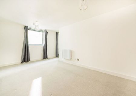 Hardwicks Square, SW18 4AG, London - Photo 5