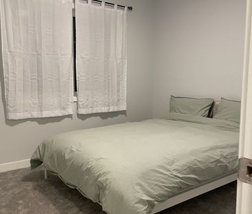 For Lease - 633 Allied Mews, Stittsville - Munster - Richmond, Ontario - Photo 4