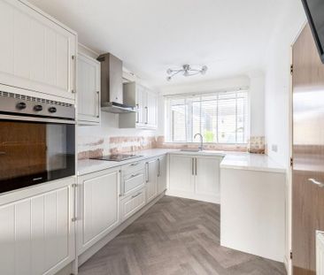 3 bedroom terraced house to rent - Photo 4